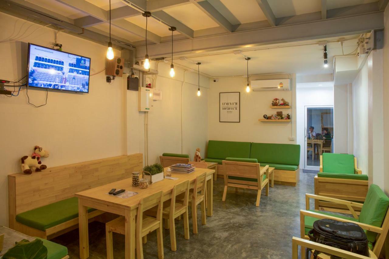 Ekanake hostel Bangkok Buitenkant foto