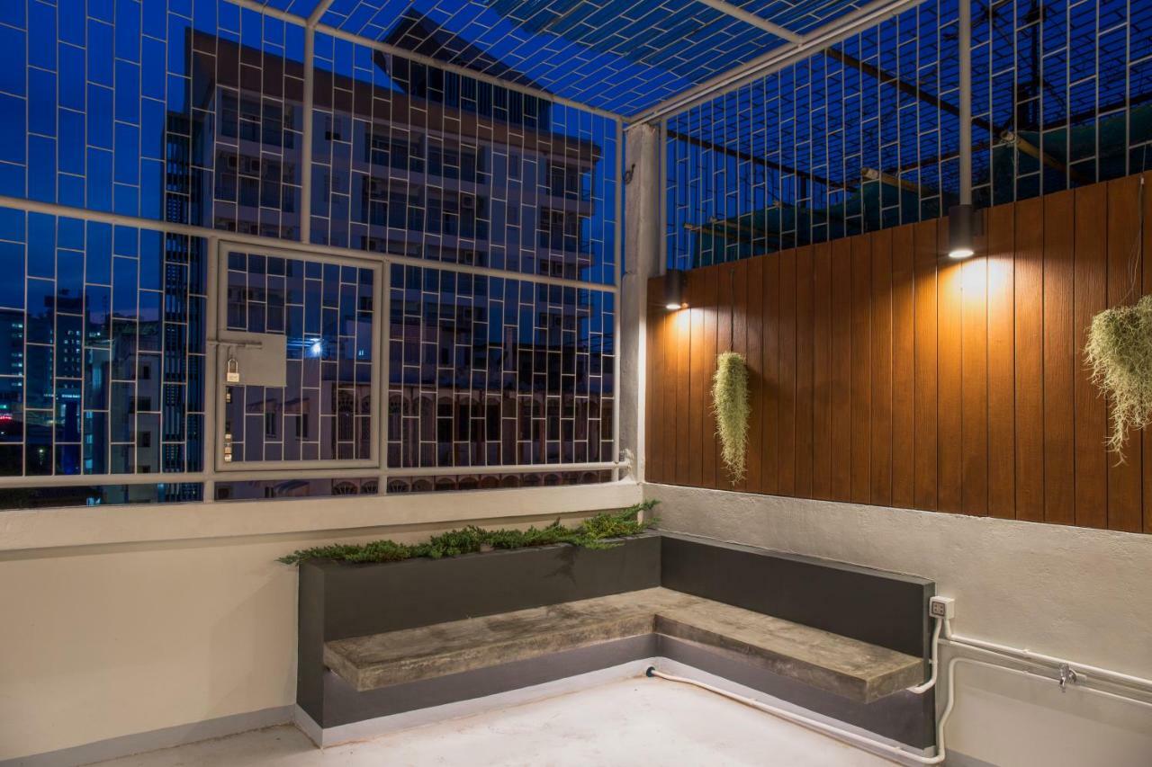 Ekanake hostel Bangkok Buitenkant foto